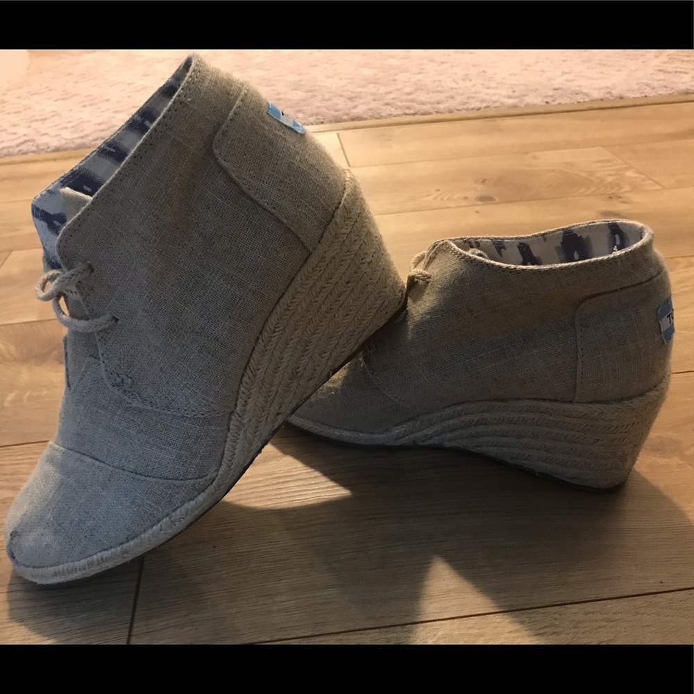 Toms Desert Bootie in Natural Burlap - Size 8